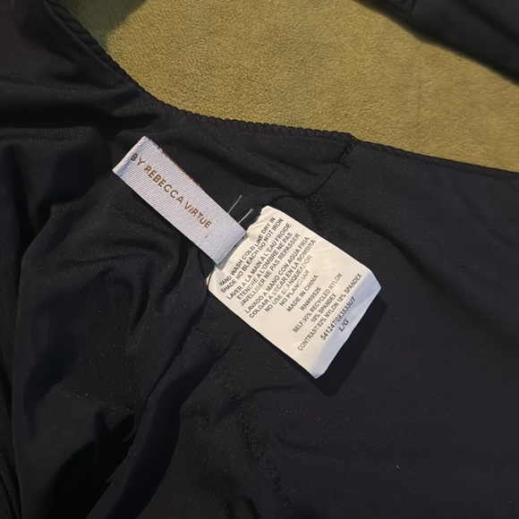 Becca by Rebecca Virtue Sophie Strappy Ladder Cutout Swimsuit in Black Large 75 - Picture 5 of 9